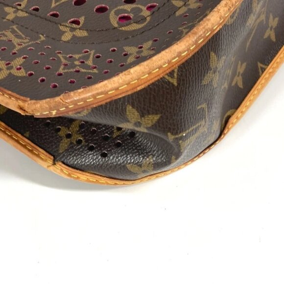 LOUIS VUITTON M95172 MonogramPerfo Musette Bag Crossbody Shoulder Bag - Picture 7 of 16